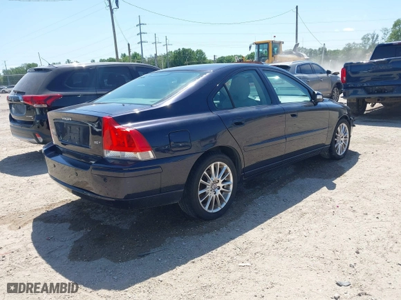 2007 Volvo S60 2.5L Turbo with VIN YV1RS592972623502, listed as a IAAI auction lot 41599575 with 93,983 mi miles. Bid and sale history available at carsss.com. Image 4.
