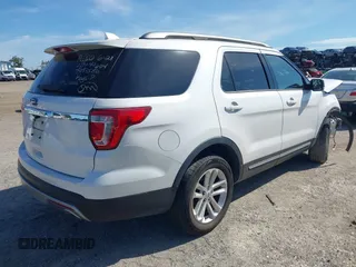 2017 Ford Explorer XLT with VIN 1FM5K7D80HGD49604, listed as a IAAI auction lot 42603237 with 149,388 mi miles and . Bid and sale history available at DreamBid. Image 4.