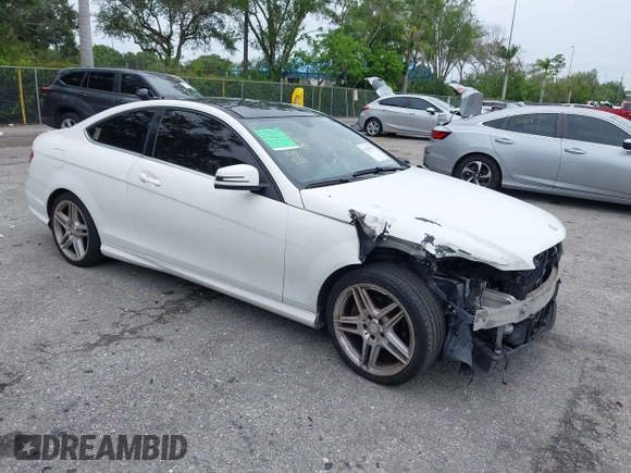 2015 Mercedes-Benz C 250 with VIN WDDGJ4HB8FG391252, listed as a IAAI auction lot 42428123 with 139,413 mi miles and . Bid and sale history available at DreamBid. Image 1.
