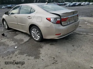 2013 Lexus ES 300h with VIN JTHBW1GG2D2006469, listed as a Copart auction lot 62922655 with 157,817 mi miles and Salvage title. Bid and sale history available at DreamBid. Image 2.