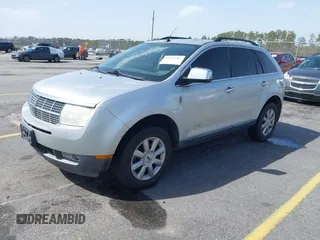 2009 Lincoln MKX with VIN 2LMDU68C09BJ02241, listed as a IAAI auction lot 41732087 with 173,582 mi miles. Bid and sale history available at carsss.com. Image 2.