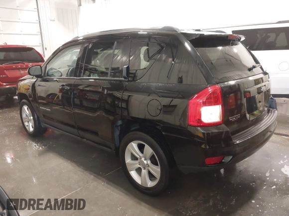 2013 Jeep Compass High Altitude with VIN 1C4NJCEA0DD124354, listed as a IAAI auction lot 41958799 with 19,999 mi miles. Bid and sale history available at carsss.com. Image 3.