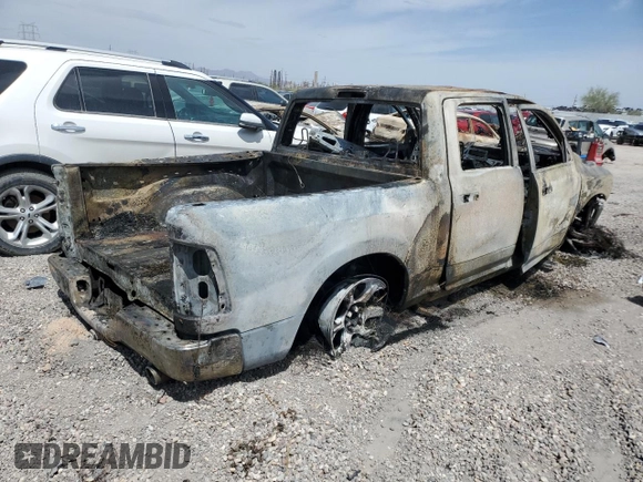 2016 Ram 1500 Laramie z VIN 1C6RR7NT9GS180058, wystawiony jako Copart lot #56667915 z przebiegiem Nie podano mil oraz Szkoda całkowita • Salvage title. Historia ofert i sprzedaży dostępna na DreamBid. Obrazek 3.