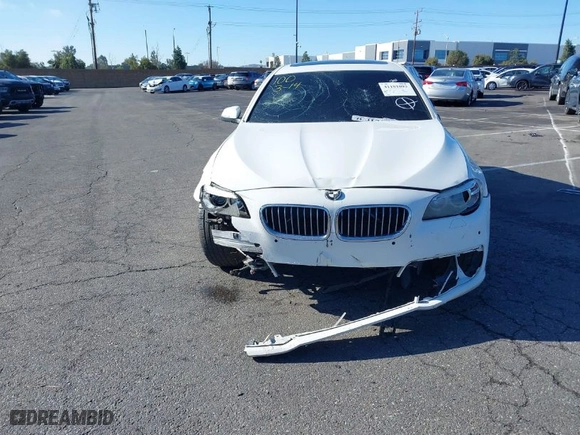 2014 BMW 5 Series 528i with VIN WBA5A5C55ED509201, listed as a IAAI auction lot 41101093 with 1 mi miles. Bid and sale history available at carsss.com. Image 11.