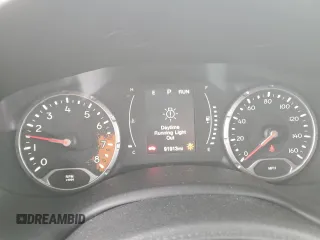 2017 Jeep Renegade Latitude with VIN ZACCJBBB4HPE72776, listed as a Copart auction lot 44373375 with 91,913 mi miles and Salvage Title. Bid and sale history available at carsss.com. Image 9.