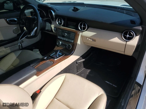 2019 Mercedes-Benz SLC with VIN WDDPK3JA5KF164299, listed as a Copart auction lot 75113964 with 34,912 mi miles and Clean Title. Bid and sale history available at carsss.com. Image 8.