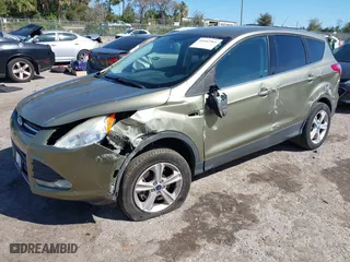 2013 Ford Escape SE with VIN 1FMCU9G92DUB27532, listed as a IAAI auction lot 41642561 with 142,499 mi miles. Bid and sale history available at carsss.com. Image 17.