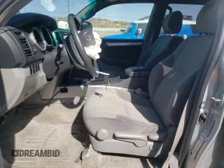 2004 Toyota 4Runner SR5 with VIN JTEBU14R448014112, listed as a Copart auction lot 52747185 with 205,917 mi miles and Salvage Title. Bid and sale history available at DreamBid. Image 7.