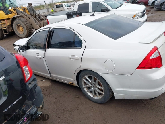 2011 Ford Fusion SEL with VIN 3FAHP0JG9BR245009, listed as a IAAI auction lot 41898112 with 1 mi miles. Bid and sale history available at carsss.com. Image 14.