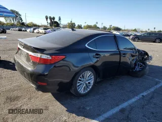 2014 Lexus ES 330 z VIN JTHBK1GG2E2106228, wystawiony jako Copart lot #44188805 z przebiegiem Nie podano mil oraz Szkoda całkowita • Salvage title. Historia ofert i sprzedaży dostępna na DreamBid. Obrazek 3.