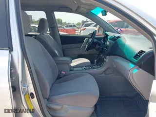 2009 Toyota Highlander with VIN JTEDS41A392073340, listed as a IAAI auction lot 42080829 with 234,060 mi miles. Bid and sale history available at carsss.com. Image 5.