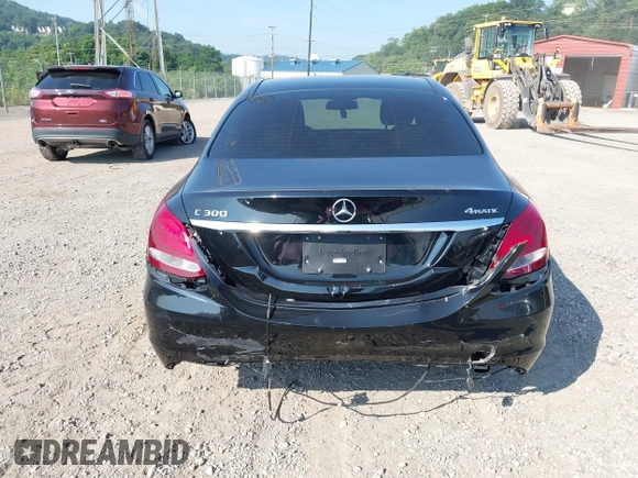 2018 Mercedes-Benz C 300 z VIN WDDWF4KBXJR311890, wystawiony jako IAAI lot #42724821 z przebiegiem 36 938 mil mil oraz . Historia ofert i sprzedaży dostępna na DreamBid. Obrazek 17.