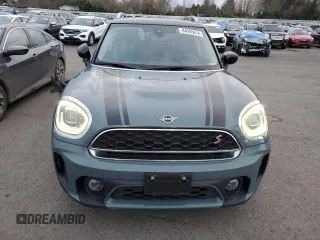 2021 MINI Countryman Cooper S with VIN WMZ83BR07M3M70345, listed as a Copart auction lot 84905614 with 42,000 mi miles and Salvage title. Bid and sale history available at DreamBid. Image 5.