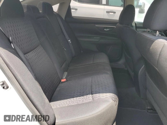 2017 Nissan Altima SR z VIN 1N4AL3AP1HC126621, wystawiony jako Copart lot #58258535 z przebiegiem 79 249 mil mil oraz Szkoda całkowita • Salvage title. Historia ofert i sprzedaży dostępna na DreamBid. Obrazek 10.