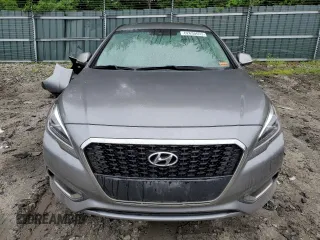 2017 Hyundai Sonata Hybrid Limited with VIN KMHE34L1XHA057588, listed as a Copart auction lot 62630693 with 95,634 mi miles. Bid and sale history available at carsss.com. Image 5.