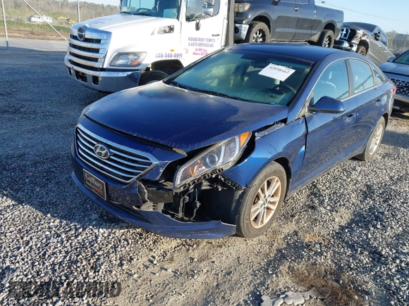 2016 Hyundai Sonata SE with VIN 5NPE24AF1GH333265, listed as a IAAI auction lot 42038162 with 109,346 mi miles and . Bid and sale history available at carsss.com. Image 2.