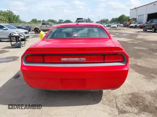 2009 Dodge Challenger R/T z VIN 2B3LJ54T89H588042, wystawiony jako IAAI lot #42122055 z przebiegiem Nie podano mil oraz . Historia ofert i sprzedaży dostępna na DreamBid. Obrazek 15.