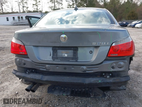 2010 BMW 5 Series 528i with VIN WBANU5C5XAC124594, listed as a IAAI auction lot 41848155 with 182,845 mi miles and . Bid and sale history available at carsss.com. Image 6.