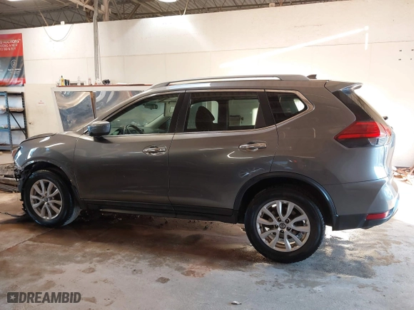 2017 Nissan Rogue SL with VIN 5N1AT2MT5HC825730, listed as a IAAI auction lot 41390651 with 131,723 mi miles. Bid and sale history available at carsss.com. Image 15.