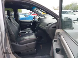 2016 Dodge Grand Caravan R/T with VIN 2C4RDGEG6GR274488, listed as a IAAI auction lot 42186797 with 209,861 mi miles and . Bid and sale history available at DreamBid. Image 5.