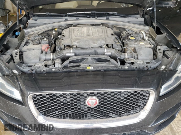 2017 Jaguar F-Pace 35t Prestige with VIN SADCK2BV7HA897310, listed as a Copart auction lot 51216445 with 154,840 mi miles and Non Repairable. Bid and sale history available at DreamBid. Image 12.