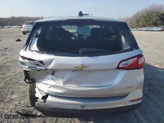 2020 Chevrolet Equinox LT with VIN 2GNAXUEV4L6240487, listed as a Copart auction lot 49124925 with 83,889 mi miles and Salvage Title. Bid and sale history available at carsss.com. Image 6.