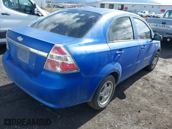 2008 Chevrolet Aveo LS z VIN KL1TD566X8B259886, wystawiony jako IAAI lot #41739803 z przebiegiem 204 878 mil mil oraz . Historia ofert i sprzedaży dostępna na DreamBid. Obrazek 4.