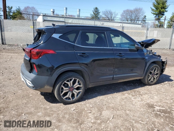 2021 Kia Seltos S with VIN KNDEUCA25M7096104, listed as a Copart auction lot 51390905 with 46,774 mi miles and Salvage Title. Bid and sale history available at carsss.com. Image 3.