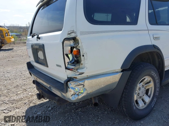 1998 Toyota 4Runner SR5 with VIN JT3HN86R0W0136313, listed as a IAAI auction lot 42096803 with 138,991 mi miles and . Bid and sale history available at DreamBid. Image 6.