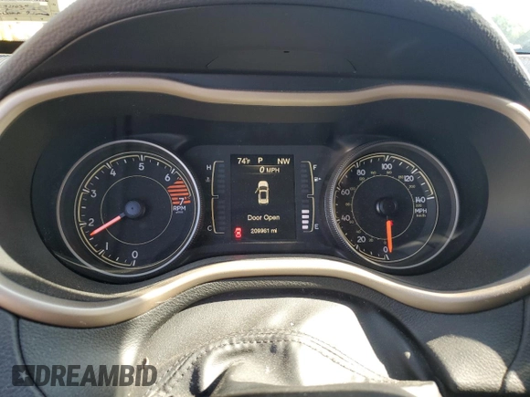2017 Jeep Cherokee Sport with VIN 1C4PJLAB4HW535371, listed as a Copart auction lot 62265295 with 209,961 mi miles and Salvage title. Bid and sale history available at DreamBid. Image 9.
