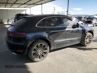 2015 Porsche Macan Turbo z VIN WP1AF2A59FLB91254, wystawiony jako Copart lot #45931135 z przebiegiem 121 765 mil mil oraz Czysty tytuł • Clean title. Historia ofert i sprzedaży dostępna na DreamBid. Obrazek 3.