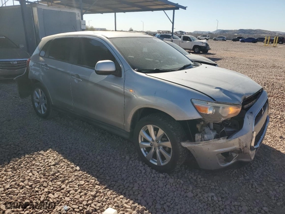 2013 Mitsubishi Outlander Sport ES with VIN 4A4AR3AU0DE022501, listed as a Copart auction lot 43800255 with 67,572 mi miles and Salvage Title. Bid and sale history available at carsss.com. Image 4.