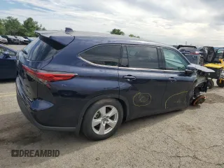 2021 Toyota Highlander L with VIN 5TDBZRBH9MS552153, listed as a Copart auction lot 65512635 with 20,153 mi miles and Salvage title. Bid and sale history available at DreamBid. Image 3.