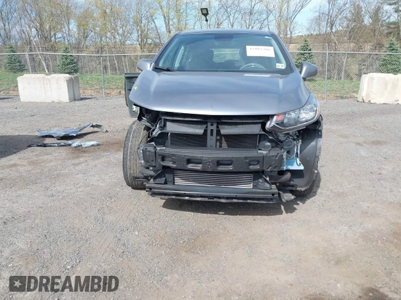 2020 Chevrolet Trax LS with VIN 3GNCJKSB2LL326823, listed as a IAAI auction lot 42103386 with 33,241 mi miles and . Bid and sale history available at carsss.com. Image 6.