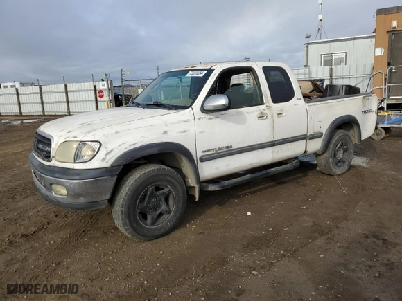 2002 Toyota Tundra SR5 with VIN 5TBRT34162S256817, listed as a Copart auction lot 72203284 with 377,931 mi miles and Salvage Title. Bid and sale history available at carsss.com. Image 1.