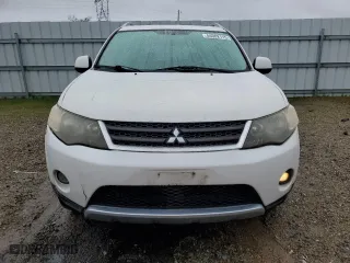 2008 Mitsubishi Outlander XLS with VIN JA4MT41X88Z009462, listed as a Copart auction lot 44002115 with 278,859 mi miles and Salvage Title. Bid and sale history available at carsss.com. Image 5.