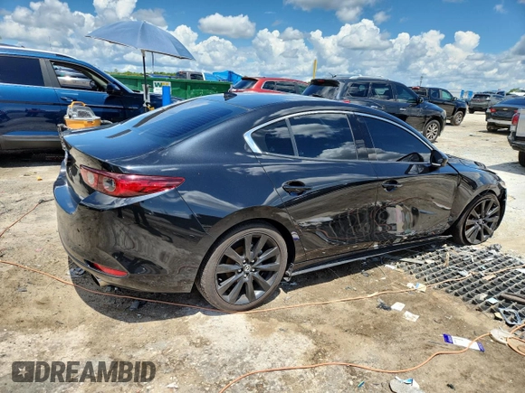 2022 Mazda 3 2.5 Turbo z VIN 3MZBPBAY9NM305244, wystawiony jako Copart lot #63661025 z przebiegiem 89 066 mil mil oraz Czysty tytuł • Clean title. Historia ofert i sprzedaży dostępna na DreamBid. Obrazek 3.