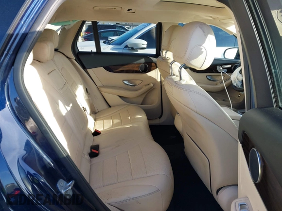 2019 Mercedes-Benz GLC with VIN WDC0G4JB6KF567472, listed as a IAAI auction lot 41691934 with 82,872 mi miles. Bid and sale history available at carsss.com. Image 8.