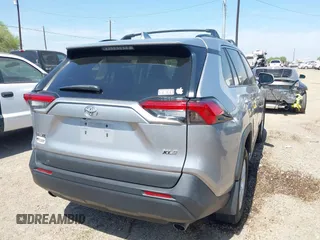 2019 Toyota RAV4 XLE with VIN 2T3W1RFVXKC023834, listed as a IAAI auction lot 41802204 with 78,187 mi miles. Bid and sale history available at carsss.com. Image 4.