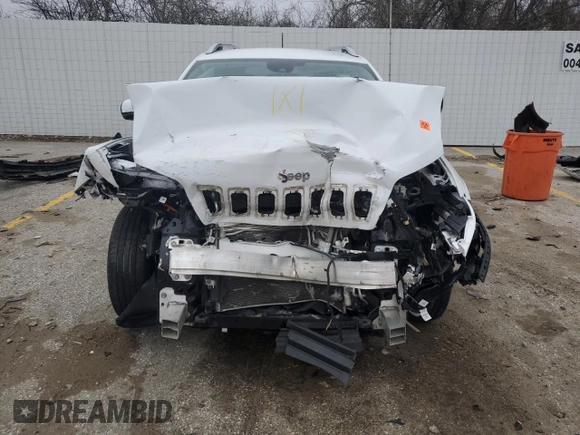 2021 Jeep Cherokee Latitude with VIN 1C4PJLCBXMD135009, listed as a Copart auction lot 47838085 with 103,385 mi miles and Salvage Title. Bid and sale history available at carsss.com. Image 5.