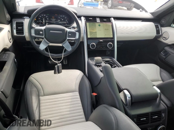 2021 Land Rover Discovery z VIN SALRT4RU1M2452716, wystawiony jako Copart lot #45292445 z przebiegiem 25 647 mil mil oraz Szkoda całkowita • Salvage title. Historia ofert i sprzedaży dostępna na DreamBid. Obrazek 8.