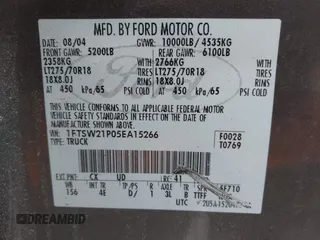 2005 Ford Super Duty F-250 XL with VIN 1FTSW21P05EA15266, listed as a IAAI auction lot 41625540 with 248,211 mi miles. Bid and sale history available at carsss.com. Image 9.