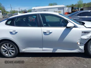 2018 Kia Optima LX with VIN 5XXGT4L31JG261091, listed as a IAAI auction lot 42168652 with 68,070 mi miles. Bid and sale history available at carsss.com. Image 13.