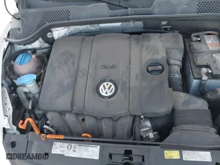 2012 Volkswagen Beetle 2.5L PZEV with VIN 3VWJP7AT3CM664552, listed as a IAAI auction lot 42077635 with 96,195 mi miles. Bid and sale history available at carsss.com. Image 10.