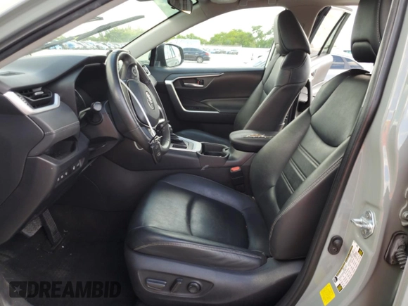 2021 Toyota RAV4 XLE Premium с VIN 2T3C1RFV2MW132387, выставлен на аукционе Copart как лот 61073075 с пробегом 40 622 миль миль и Списание • Salvage title. История ставок и продаж доступна на DreamBid. Изображение 7.
