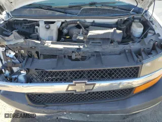 2013 Chevrolet Express Passenger 1LT with VIN 1GAZG1FA0D1152121, listed as a Copart auction lot 88214305 with 61,070 mi miles and Salvage Title. Bid and sale history available at carsss.com. Image 12.