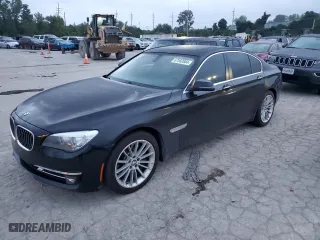 2013 BMW 7 Series 750i xDrive with VIN WBAYB6C55DC998073, listed as a Copart auction lot 67552004 with 0 mi miles and Salvage Title. Bid and sale history available at carsss.com. Image 1.