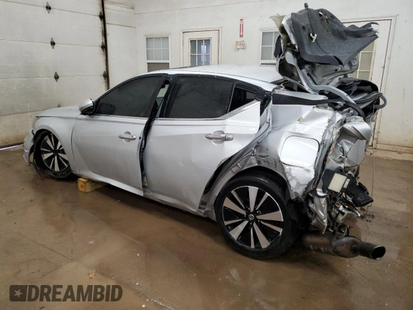 2020 Nissan Altima 2.5 SL with VIN 1N4BL4EV1LC163406, listed as a Copart auction lot 84142534 with 107,249 mi miles and Non Repairable. Bid and sale history available at carsss.com. Image 2.
