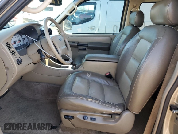 2003 Ford Explorer Sport XLS z VIN 1FMZU70E73UA49138, wystawiony jako Copart lot #83067684 z przebiegiem 182 425 mil mil oraz Szkoda całkowita • Salvage title. Historia ofert i sprzedaży dostępna na DreamBid. Obrazek 7.