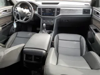2021 Volkswagen Atlas SE with VIN 1V2WC2CA3MC201976, listed as a Copart auction lot 84661954 with 41,249 mi miles and Salvage title. Bid and sale history available at DreamBid. Image 8.
